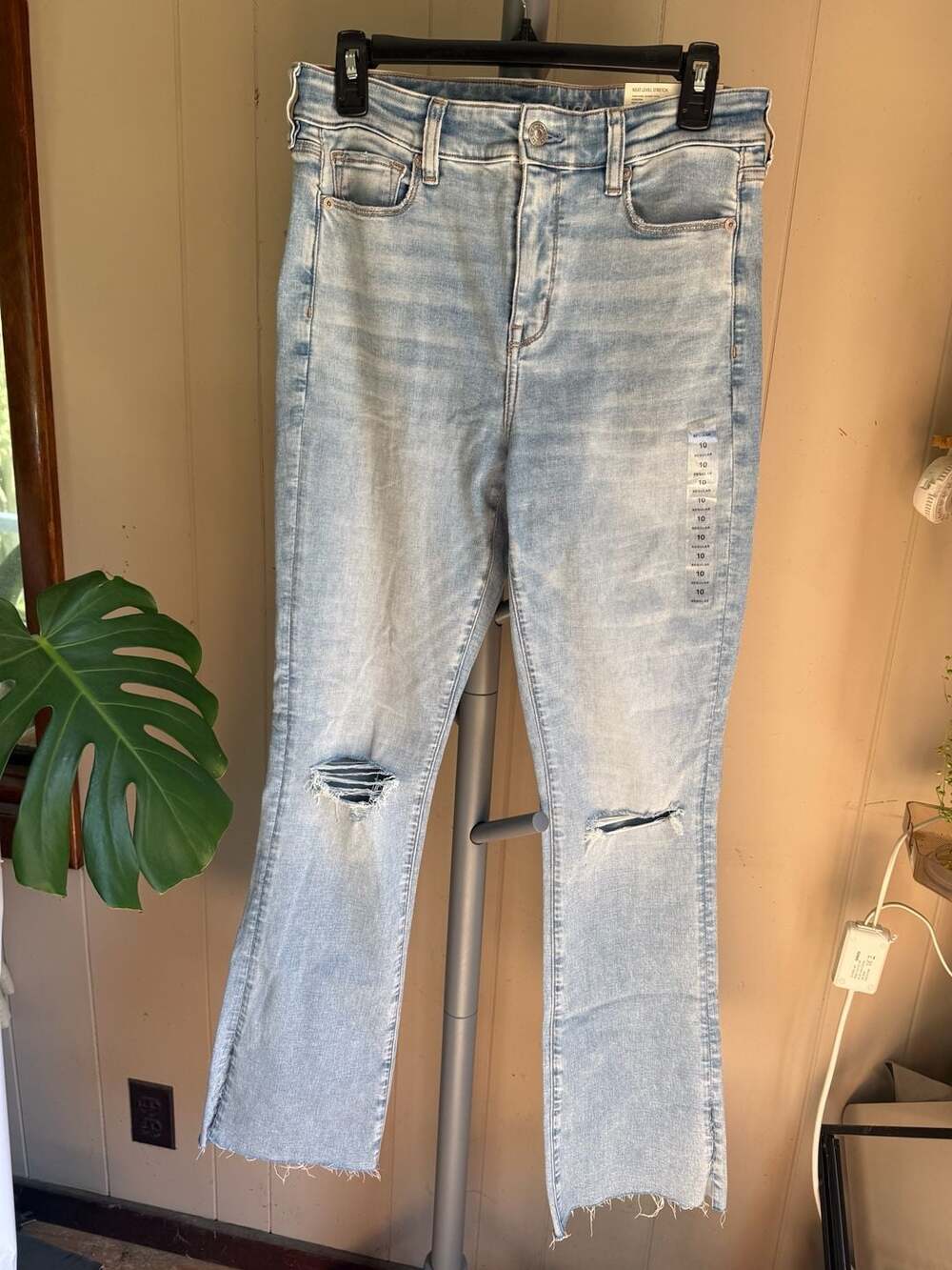 American Eagle Next Level Stretch High-Rise Skinny Kick Distressed Jeans